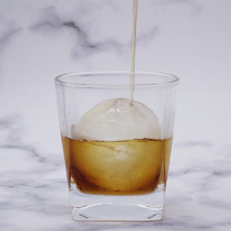 2PCS Ice Hockey Ice Maker Ice Moulds for Freezer, Whiskey, Cocktail