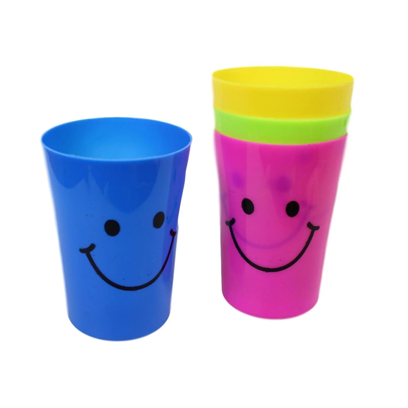 Childrens Smiley Face Plastic Drinking Cups for Party Travel Beach 4 Pack - Random Colour