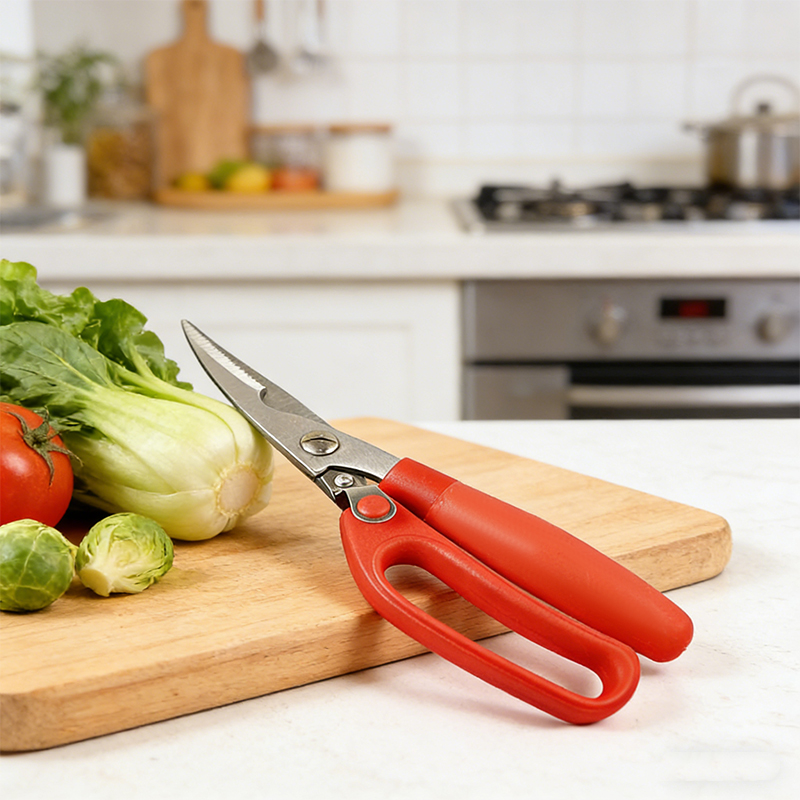 15cm Kitchen Scissors Meat Chicken Scissors Heavy Duty Kitchen Raptor Meat Shears for General Use Poultry Random Colours