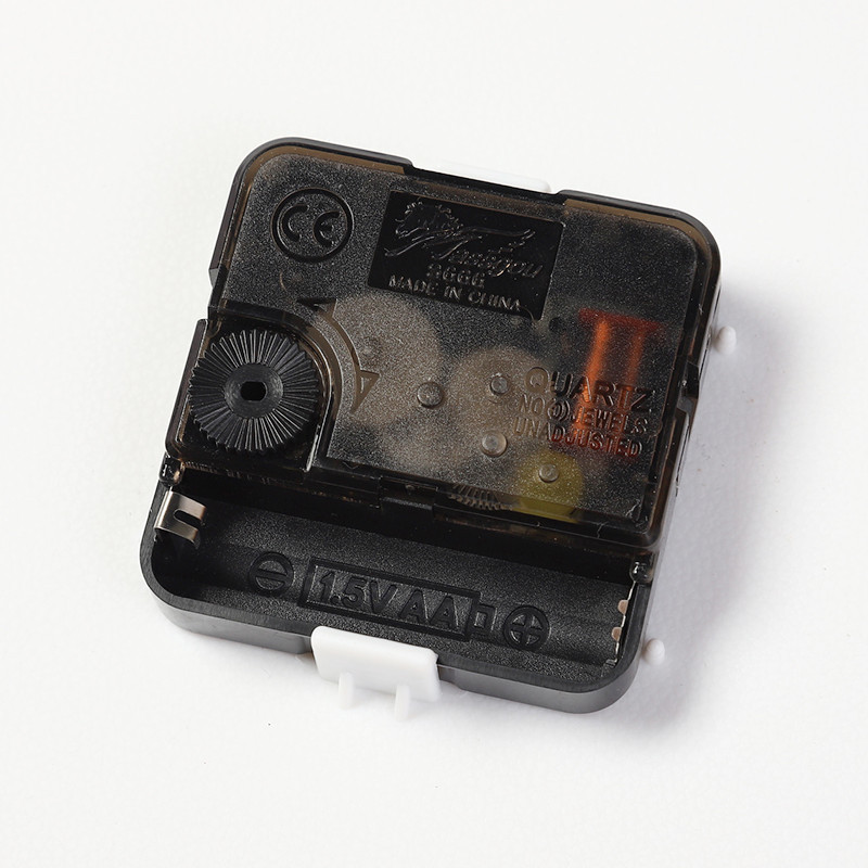 Quartz Basic Wall Clock Round Vintage Analogue Clocks for Home Kitchen Bedroom 24 cm - White